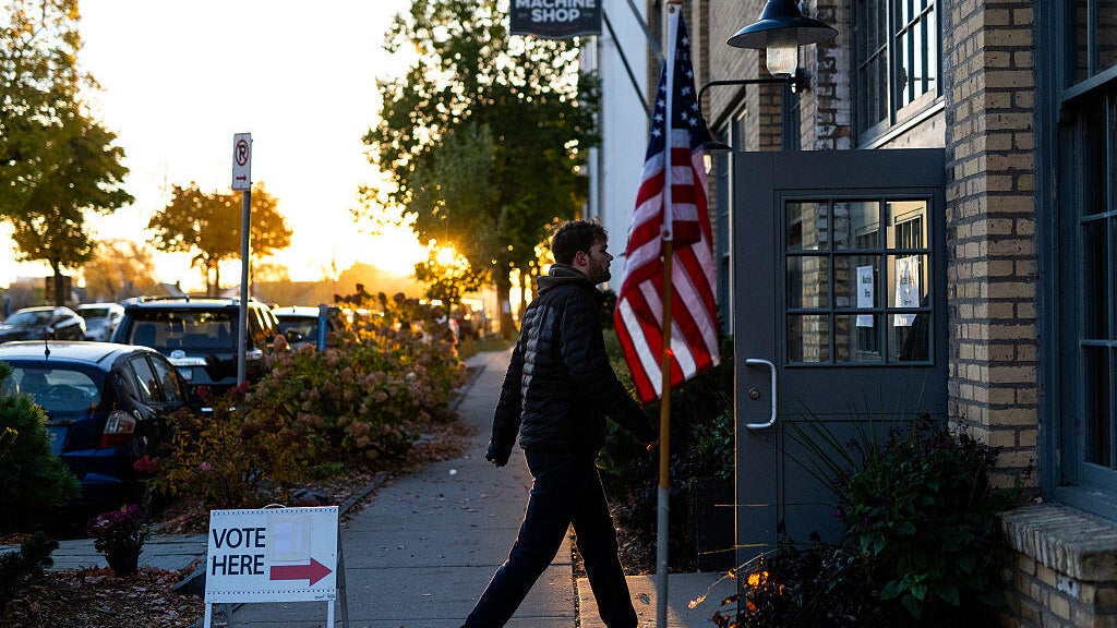 Early in-person voting kicks off in Minnesota: Here's what to know — WCCO / CBS Minnesota, Maple Grove Community news