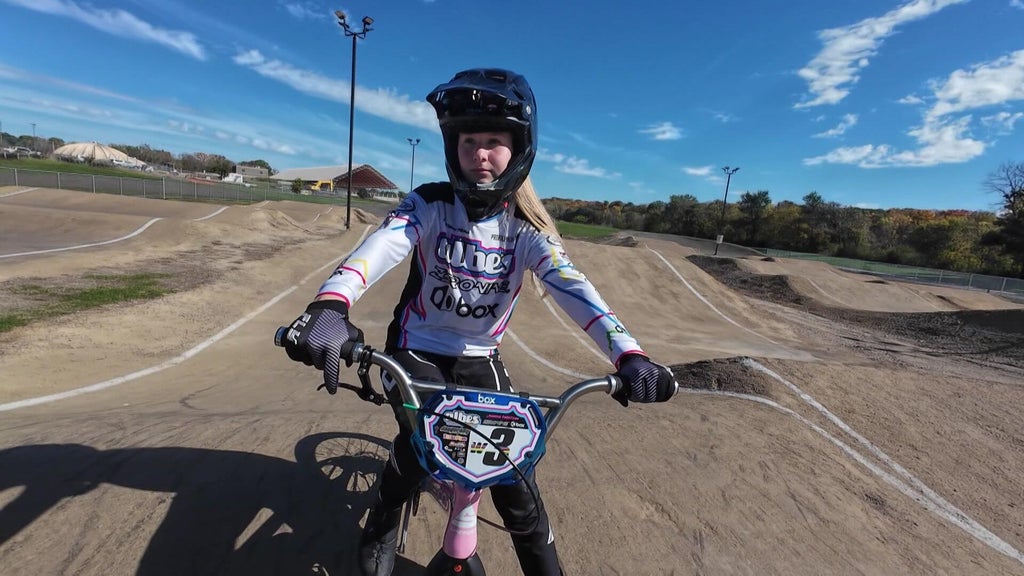 Woodbury BMX world champion continues to outpace competition at 14 — WCCO / CBS Minnesota, Maple Grove Schools news