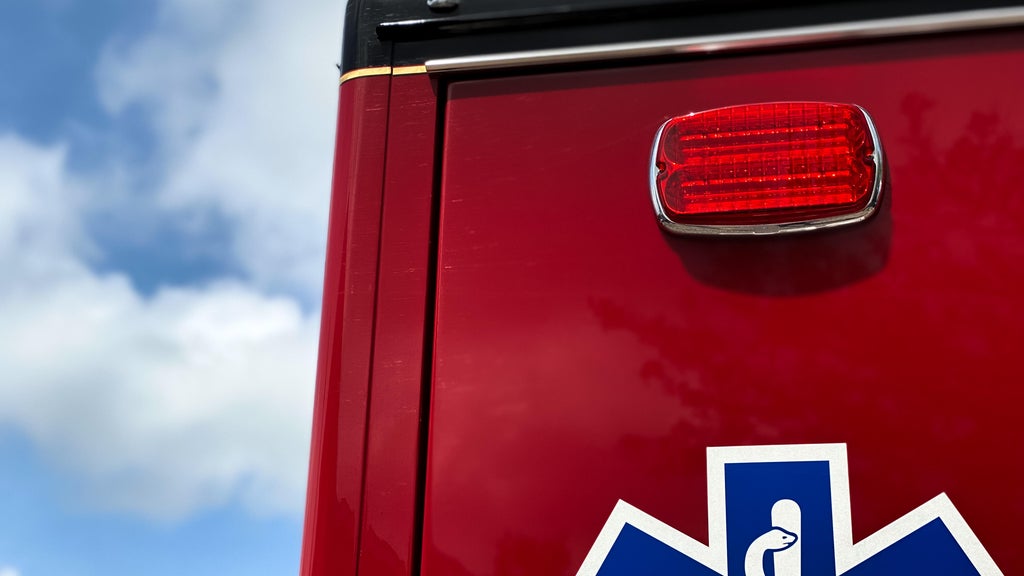 Man, 42, fatally struck by combine in southern Minnesota — WCCO / CBS Minnesota, Maple Grove Health news