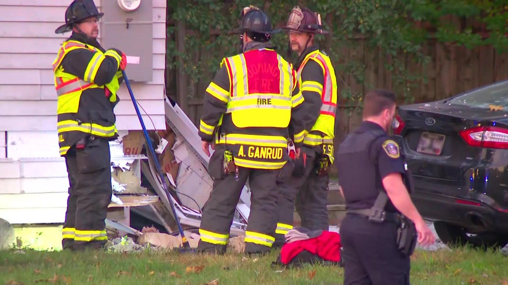 Man blew through Bloomington stop sign, hit car, which then struck home, police say — WCCO / CBS Minnesota, Maple Grove Community news