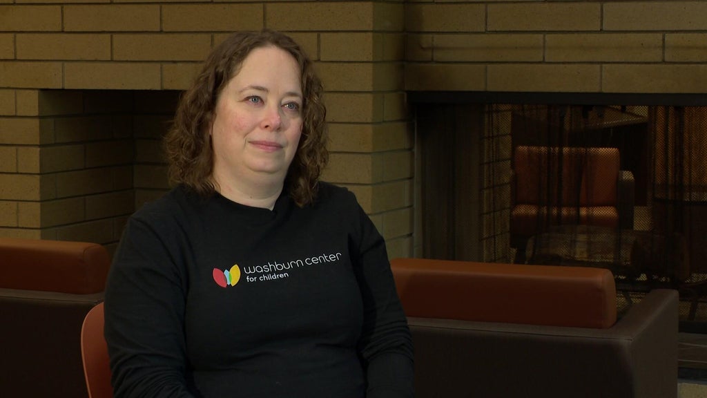 Expert shares tips on how to talk with children about traumatic events — WCCO / CBS Minnesota, Maple Grove Health news