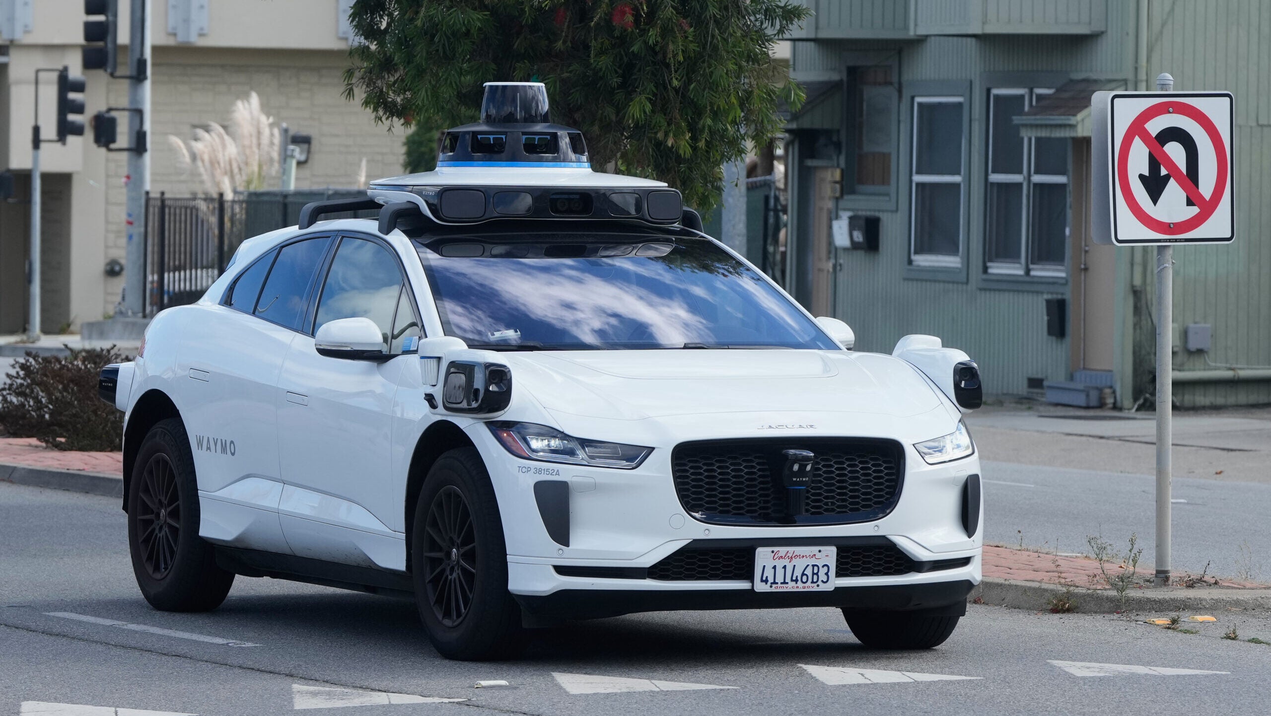 Minneapolis City Council fails to override mayor’s robotaxi veto — KSTP 5, Maple Grove Government news