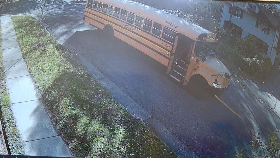 St. Paul man jumps onto moving school bus after driver’s medical emergency, saving 18 kids — KSTP 5, Maple Grove Health news