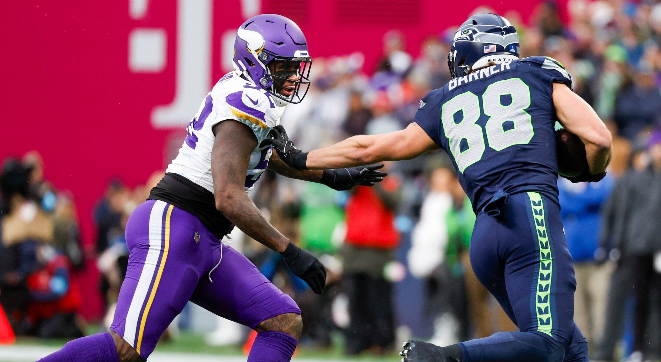 MN Vikings Bring Back Familiar Linebacker (Again) — Minnesota Sports Fan, Maple Grove Arts news