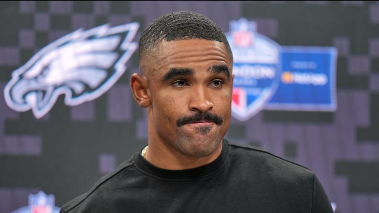 Eagles QB Jalen Hurts sidelined indefinitely with blood clots that could cost him the season — KARE 11 Sports, Maple Grove Sports news