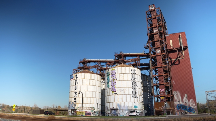 Chicago law firm looking into injuries at abandoned grain elevators in Minneapolis — Maple Grove Community news