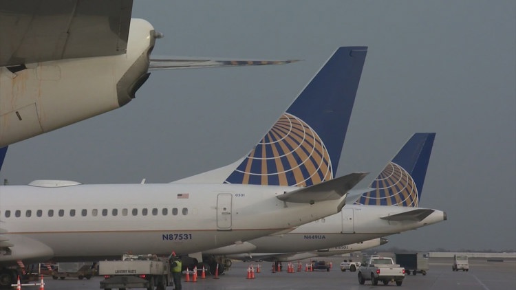 United flight from Grand Cayman to Houston declares emergency, lands safely — KENS 5 (San Antonio), Maple Grove Community news