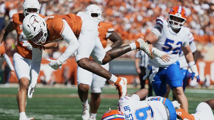 Good fortune continues to flip for No. 7 Texas after upset loss to Florida — KENS 5 (San Antonio), Maple Grove Sports news