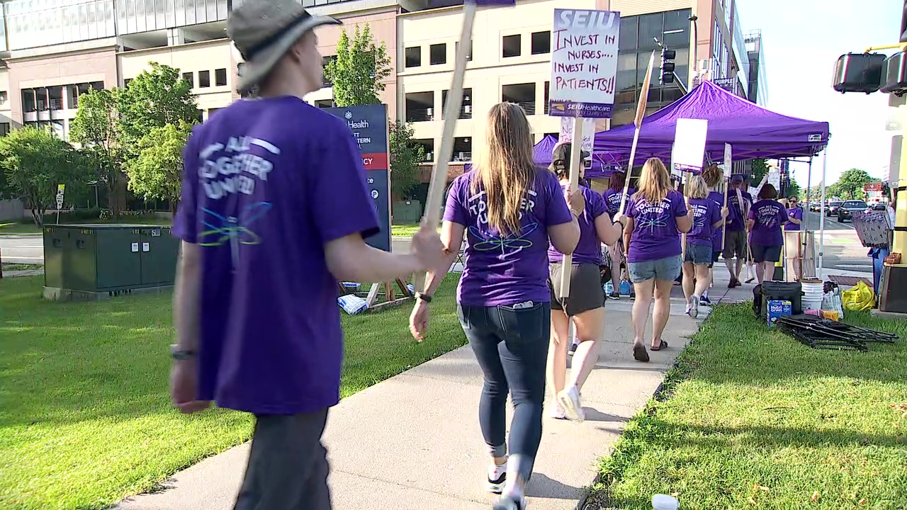 Allina hospice nurses announce tentative agreement for first union contract — FOX 9, Maple Grove Health news