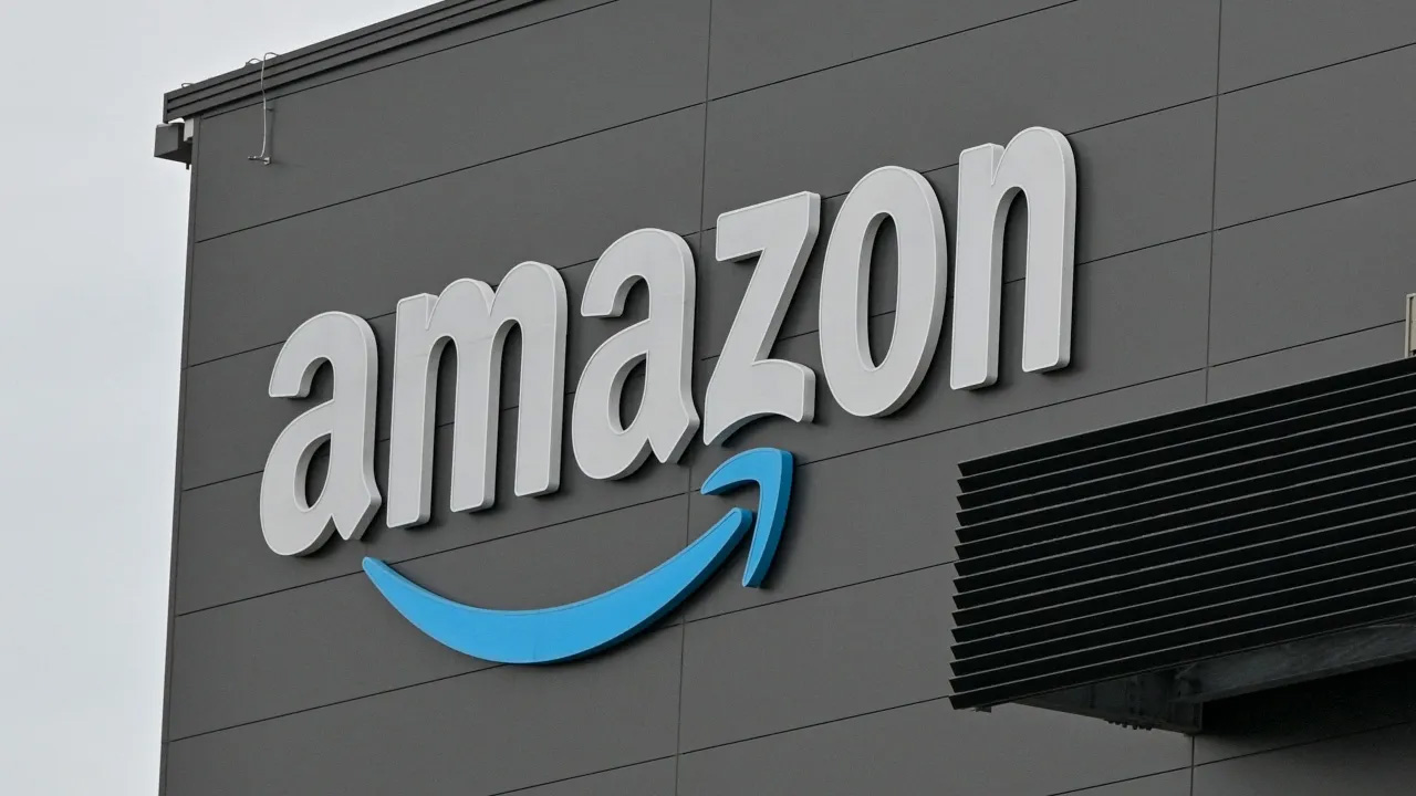 Amazon to hire more than 300,000 US workers for holiday shopping rush — FOX 9, Maple Grove Business news